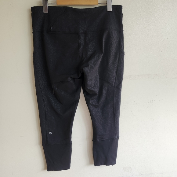 Lululemon Runday Crop Sz.12, Inseam 23". EUC - Picture 6 of 12
